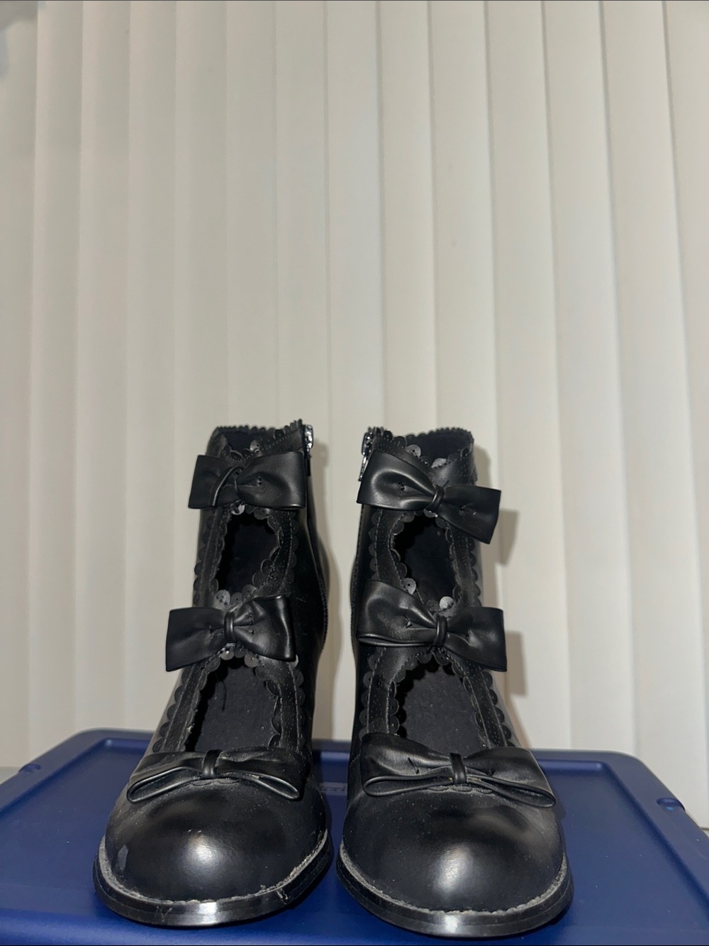 Mojo Moxy Black Bow Accent Mary Jane Heels